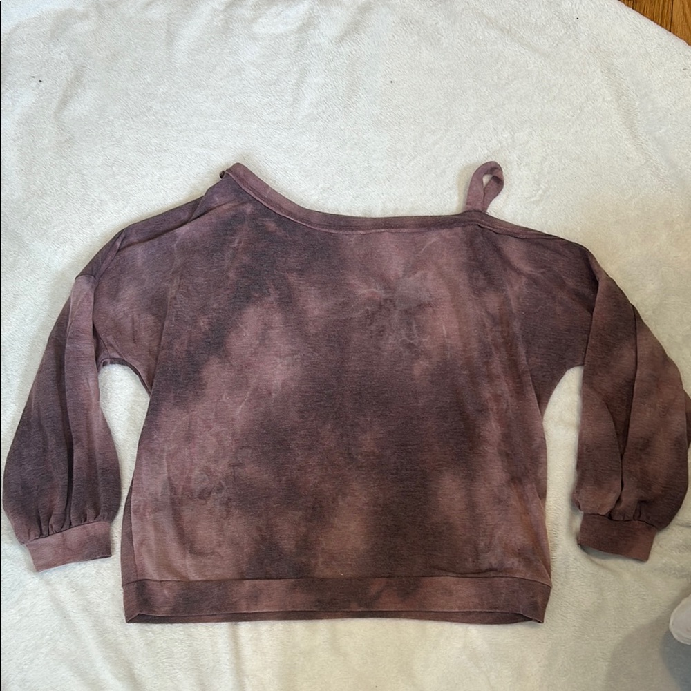Tie-Dye Off-Shoulder Sweatshirt